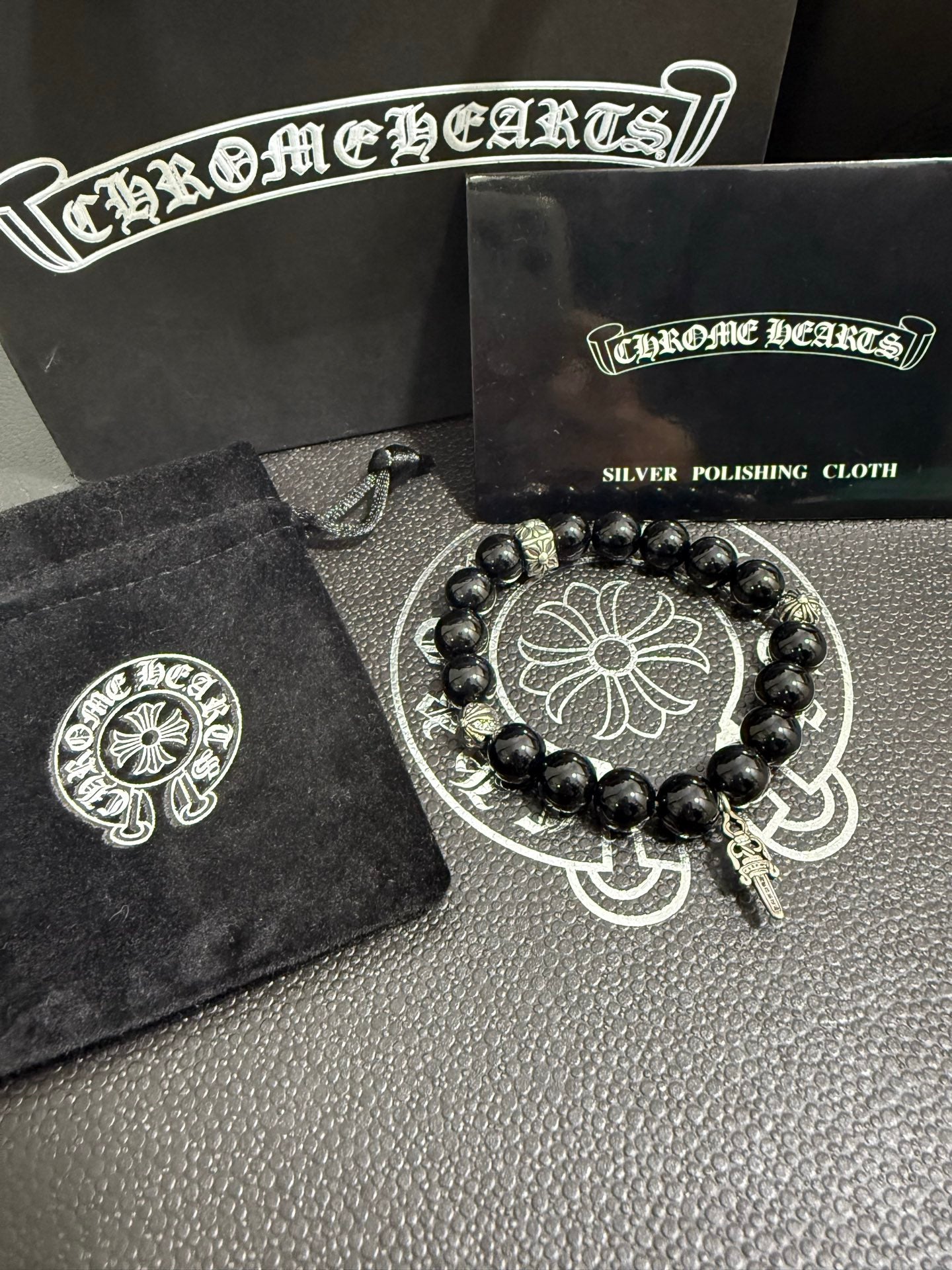 Gothic Emblem Beaded Bracelet in Antique Silver-Tone – Design 30 close-up detail