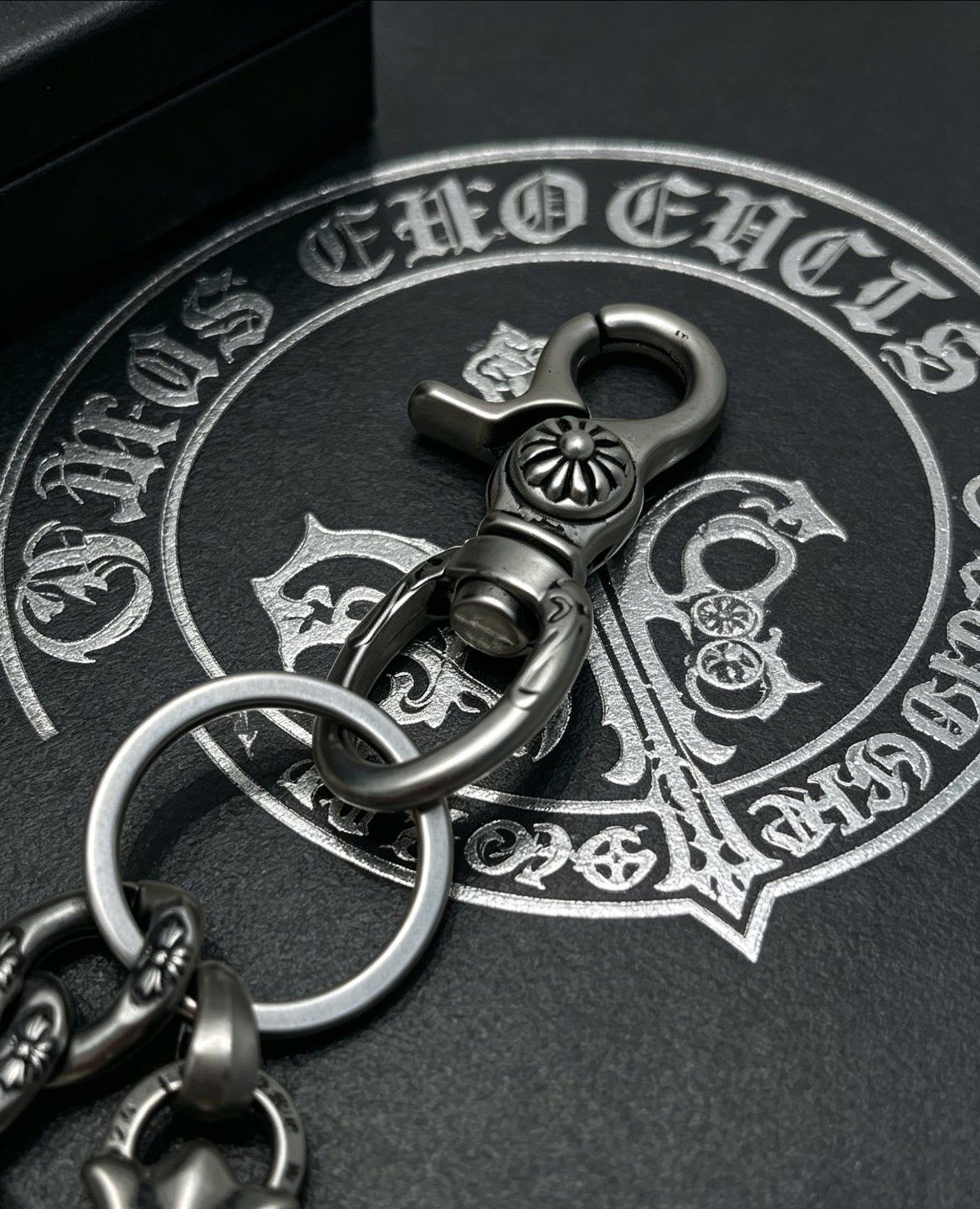 Cross Multi-Use Chain Accessory – Design 05 styled product view