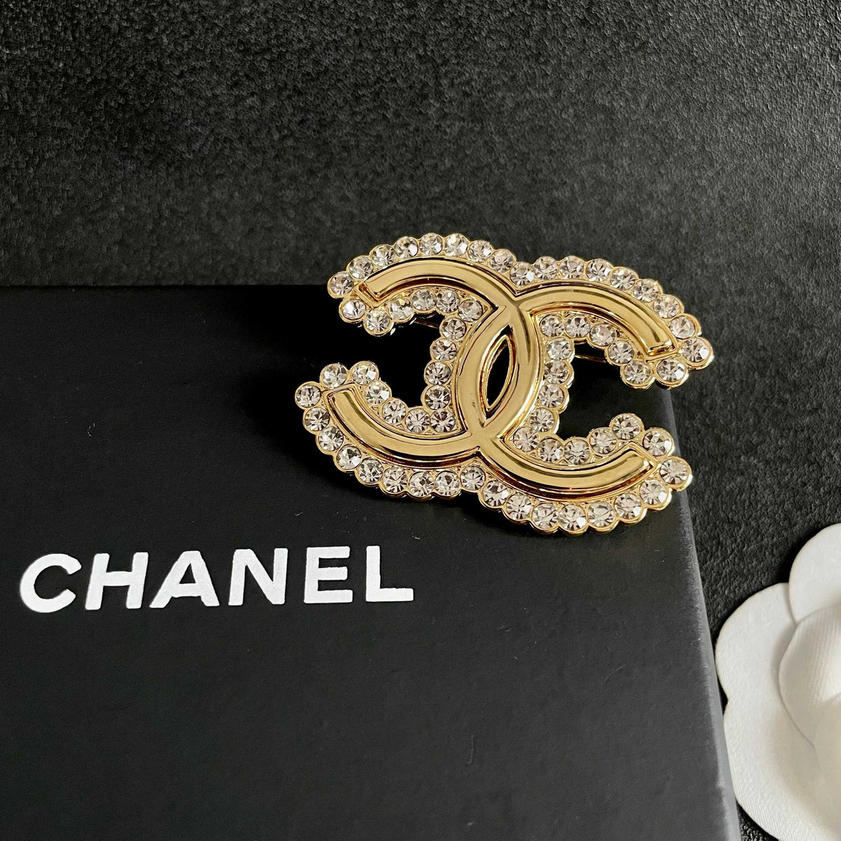 Signature Emblem Brooch in Polished Metal-Tone – Design 015 detail view