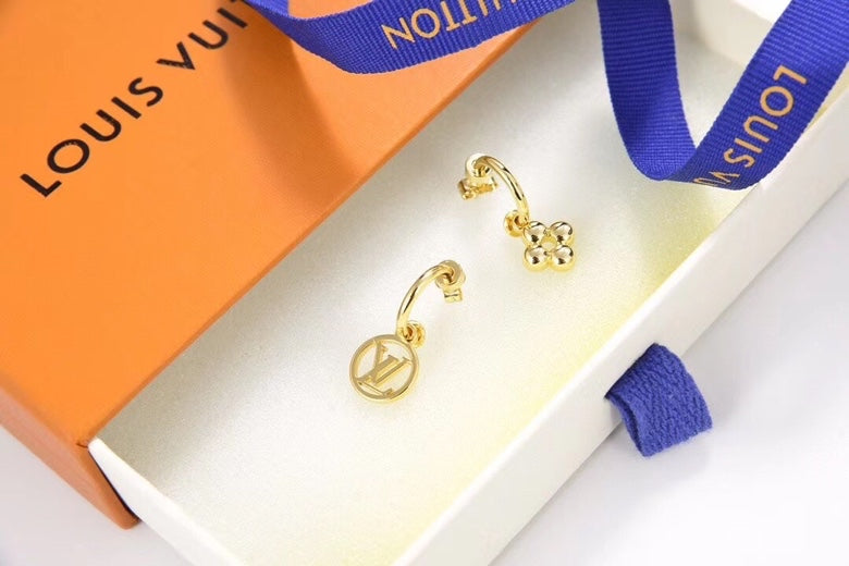 Letter Emblem Stud Earrings in Gold-Tone – Design 004 detail view