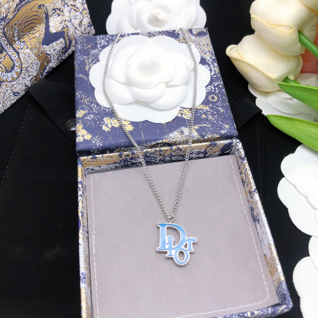 Graphic Letter Motif Pendant Necklace in Silver-Tone – Design 005 close-up detail