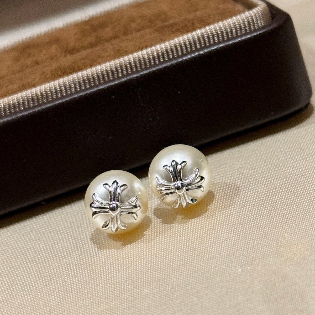Cross Stud Earrings in Antique Silver-Tone – Design 01 detail view