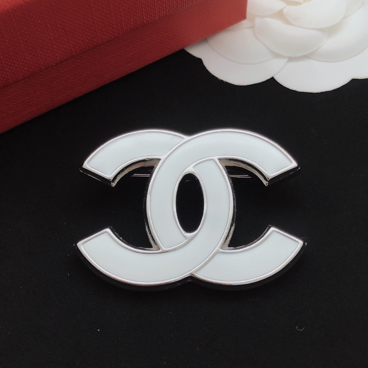 Sculptural Brooch Pin in Polished Metal-Tone – Design 022 main product view