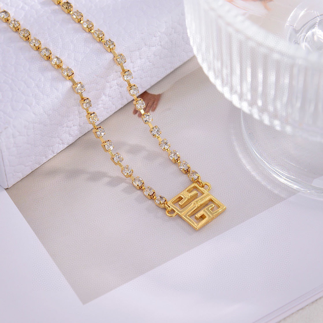 Infinity Jewelry Set – Design 01 close-up view