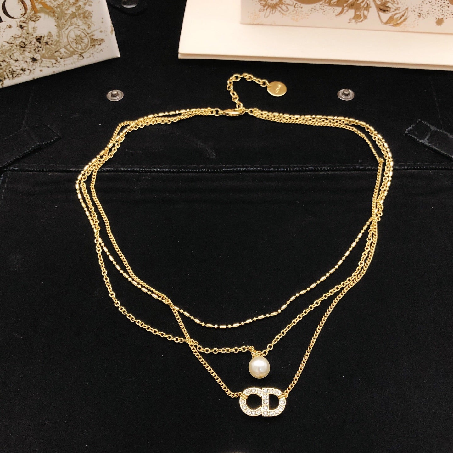 Sculptural Pendant Necklace in Polished Metal-Tone with Layered Detail – Design 002 side detail