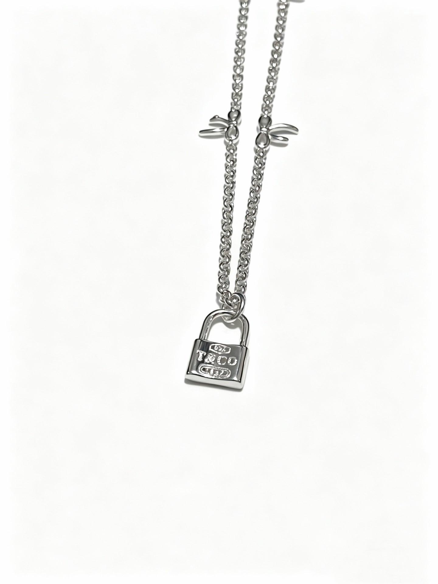 Signature Motif Pendant Necklace in Silver-Tone – Vintage Detail – Design 17 detail view