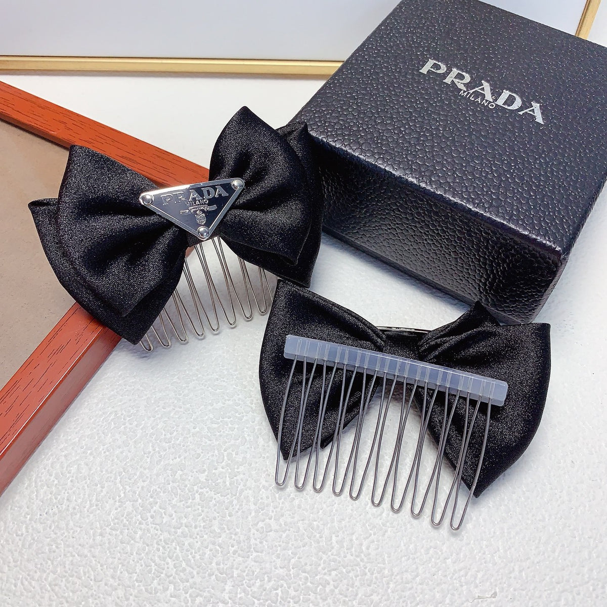 Bow Hair Clip Set styled detail
