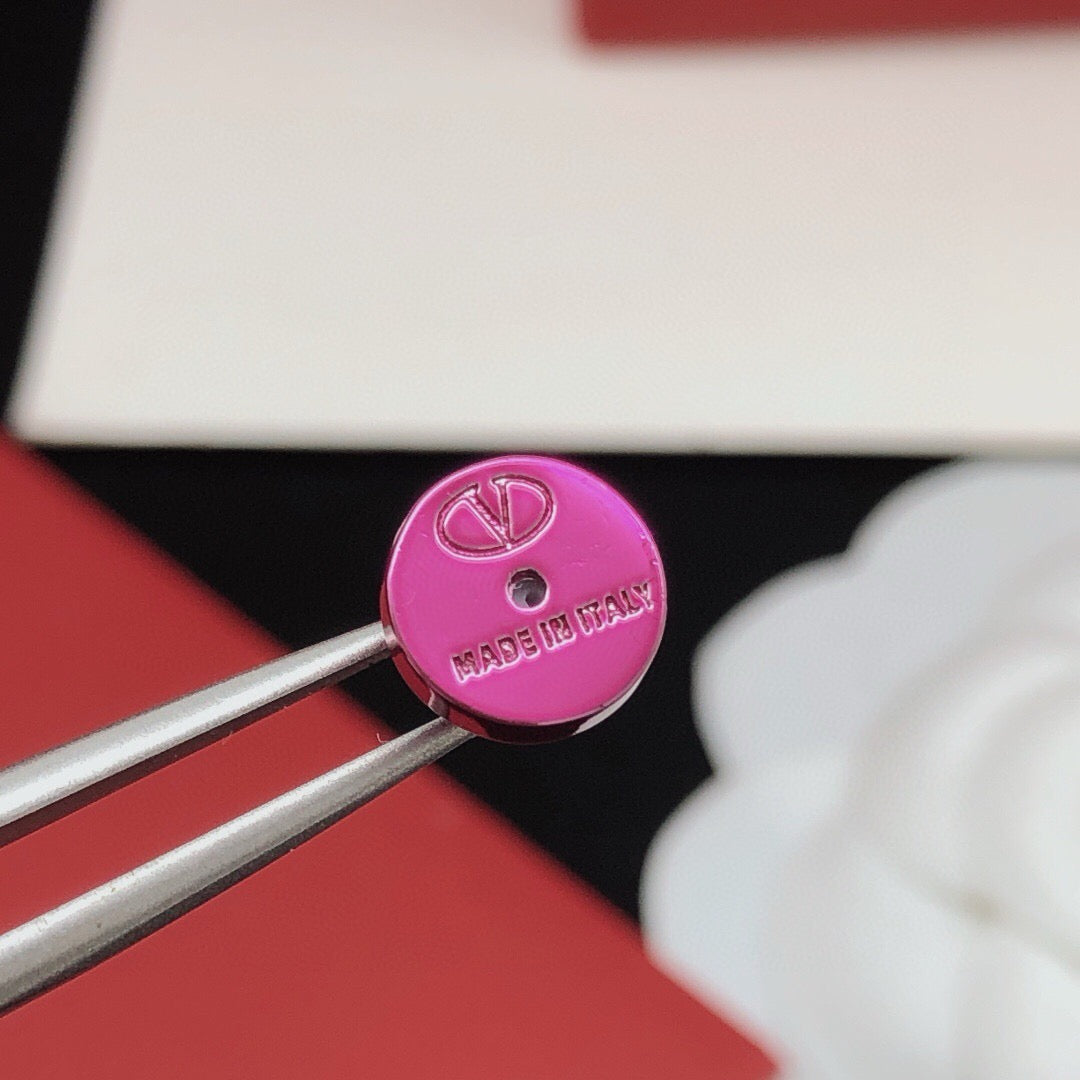 V Emblem Crystal-Accent Stud Earrings – Purple – Design 02 detail view