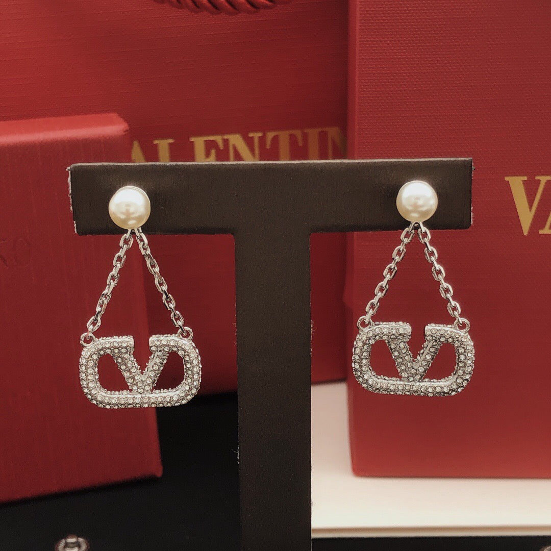 Signature Emblem Crystal-Accent Stud Earrings – Design 19 detail view