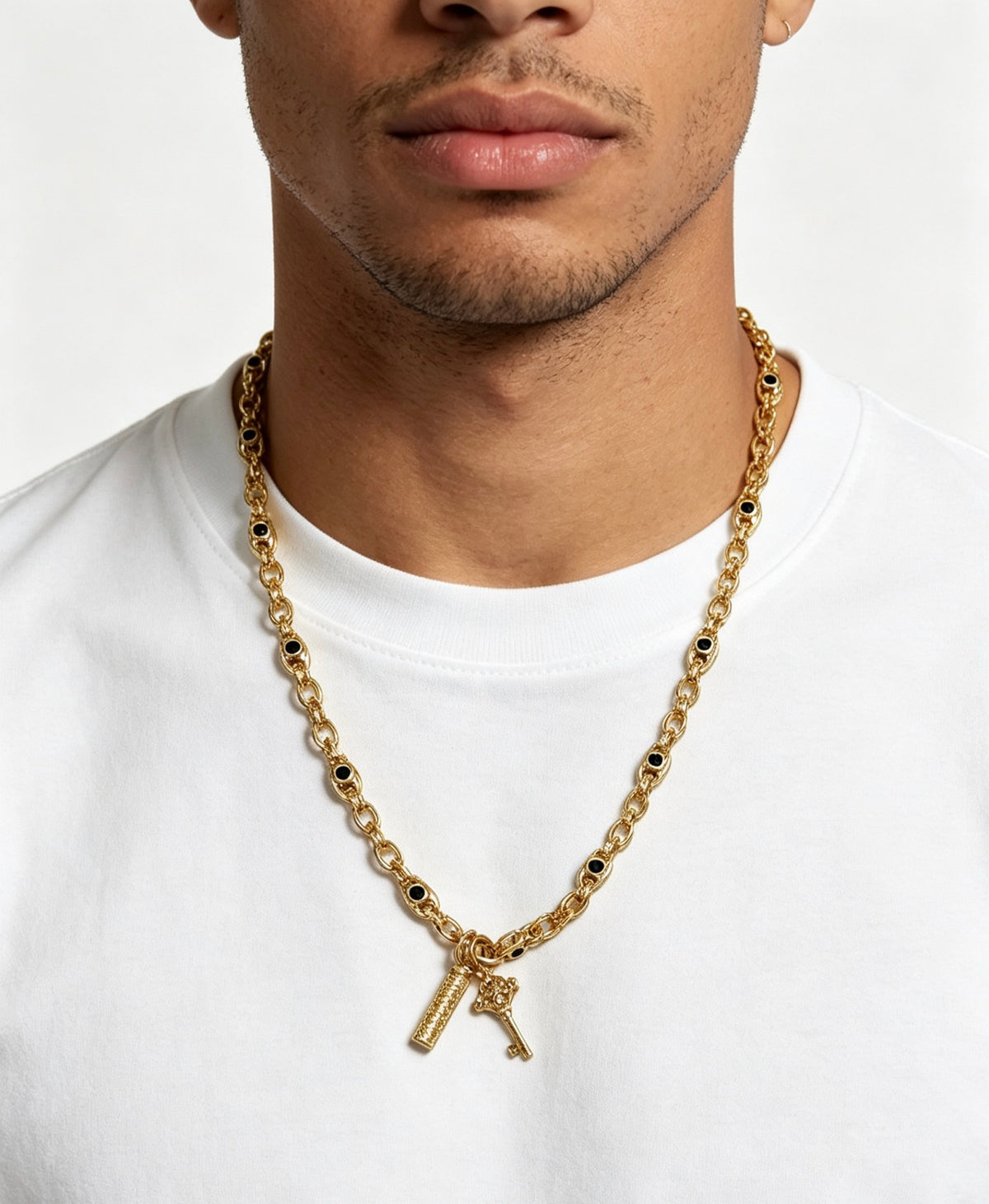 Cross Pendant Necklace in Antique Silver-Tone – Design 01 detail view