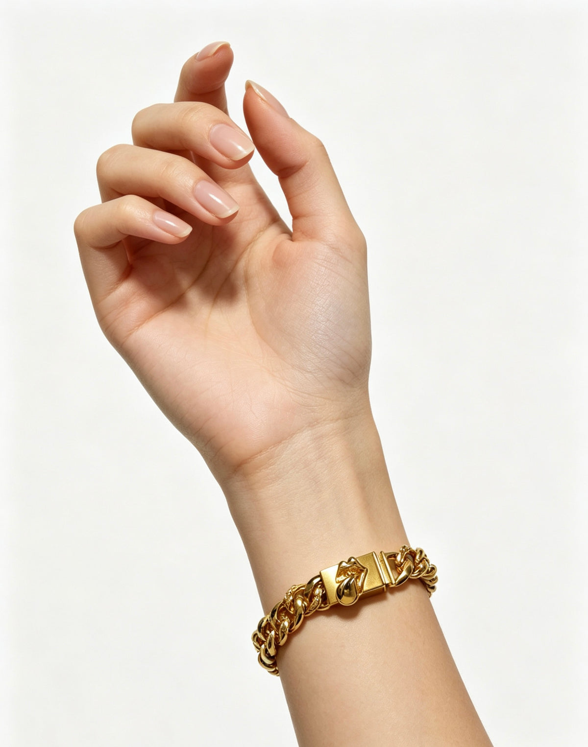 Cross Cuban-Link Bracelet in Antique Silver-Tone – Cuban Link – Design 03 detail view