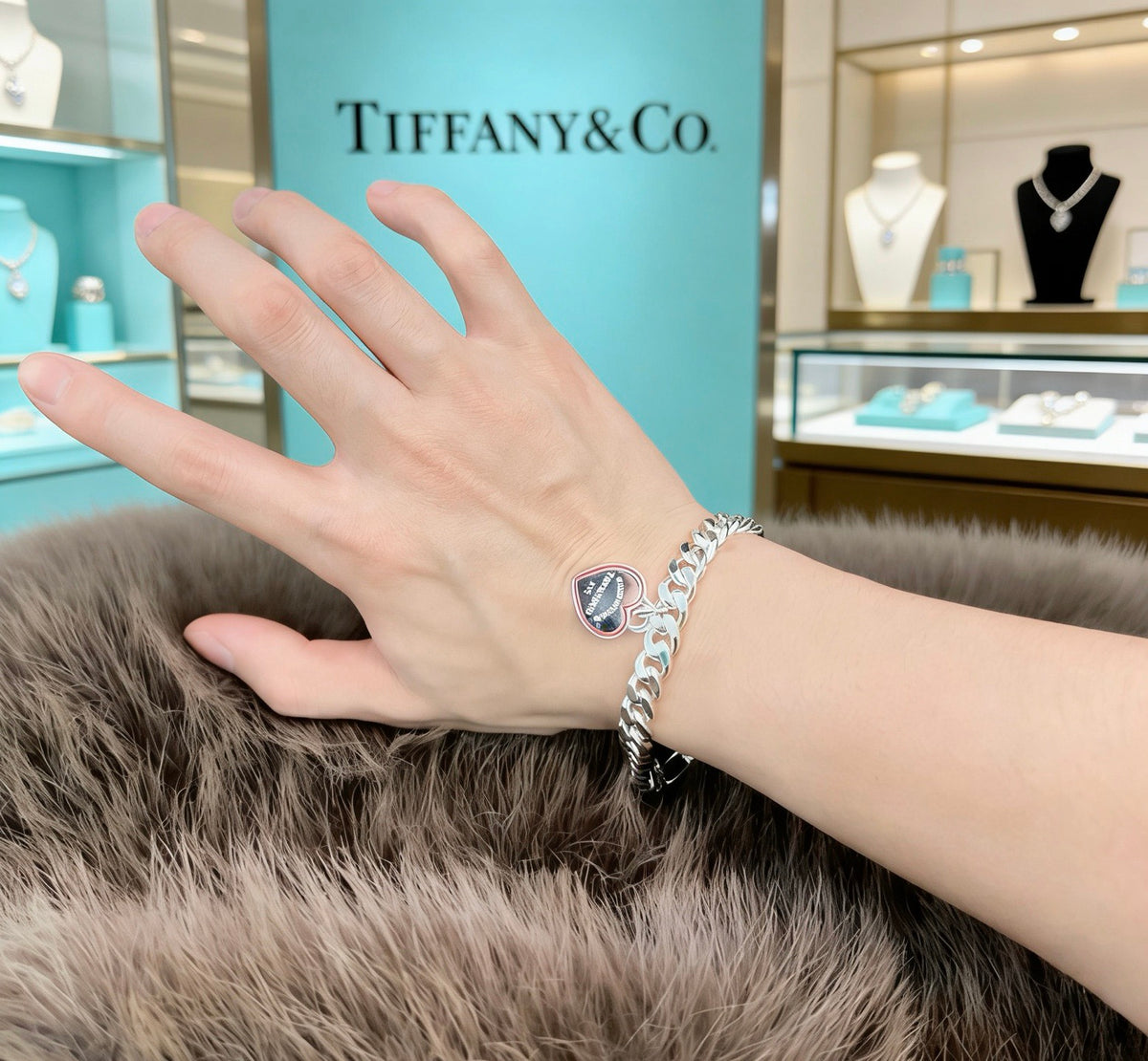 Signature Motif Bracelet in Silver-Tone – Vintage Detail – Design 23 front product view