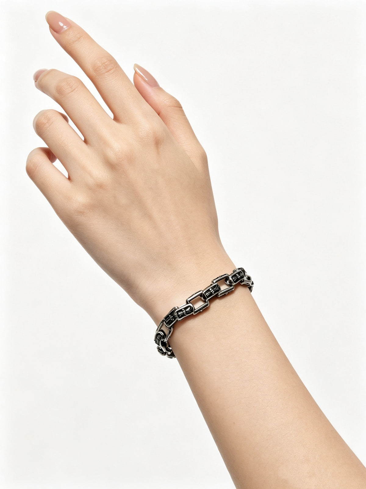 Cross Cuban-Link Bracelet in Antique Silver-Tone – Cuban Link – Design 12 detail view
