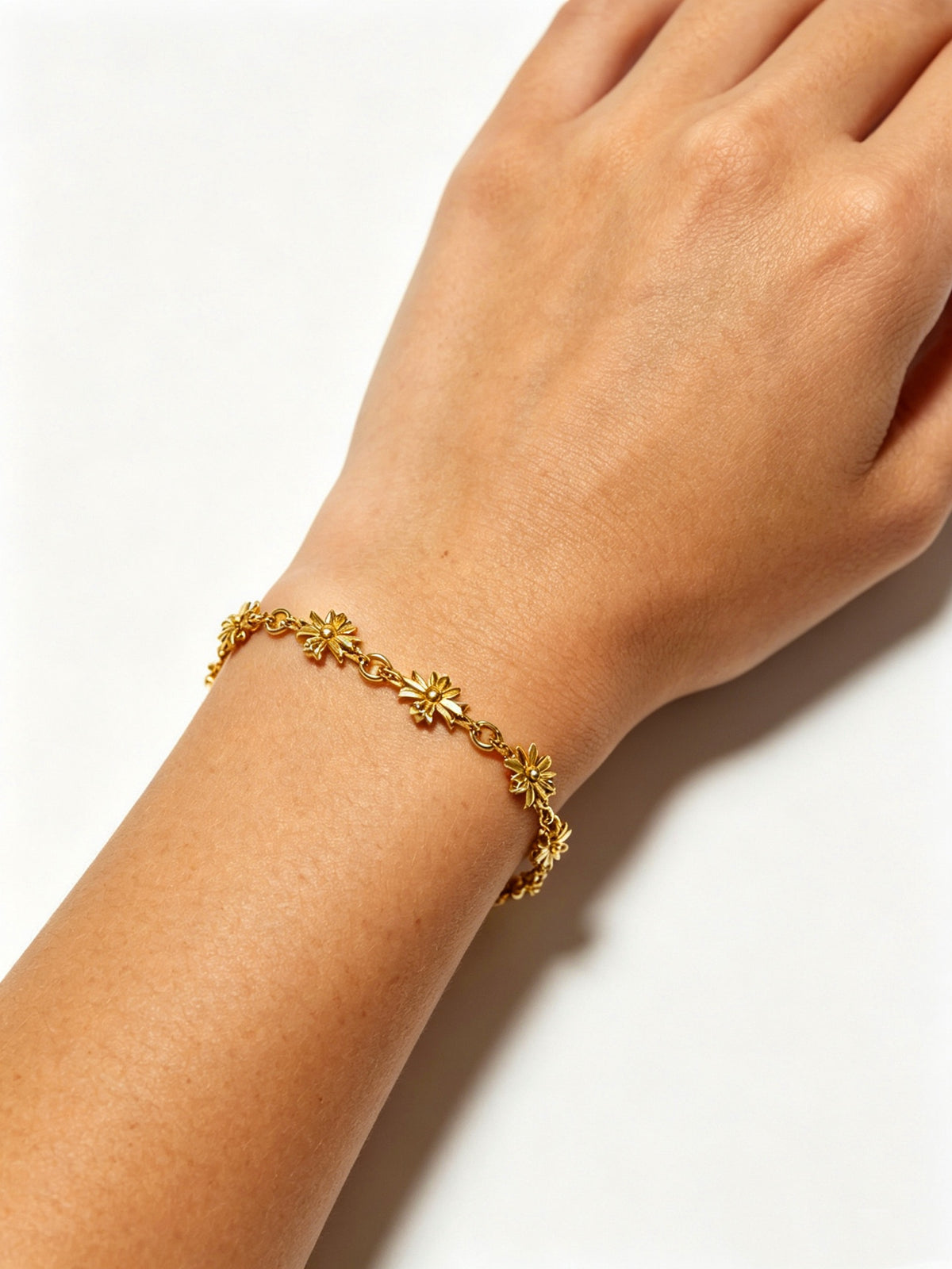 Cross Cuban-Link Bracelet in Antique Silver-Tone – Cuban Link – Design 10 detail view