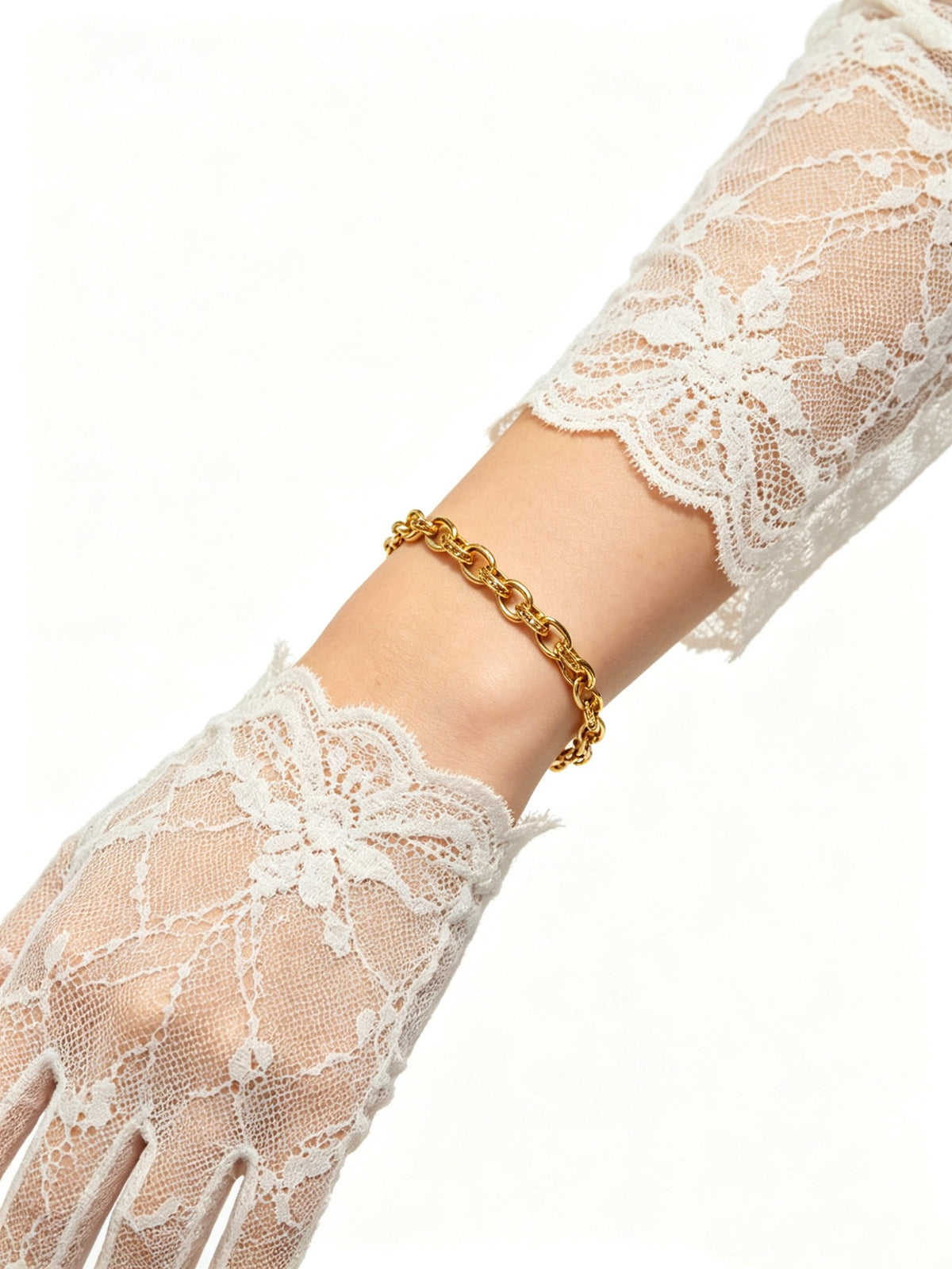Cross Cuban-Link Bracelet in Antique Silver-Tone – Cuban Link – Design 08 side detail
