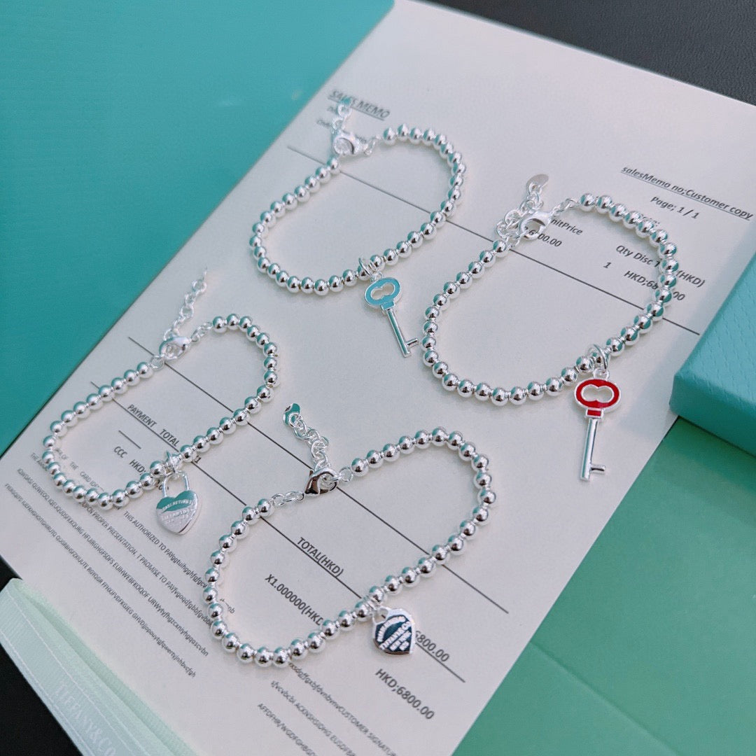 Signature Motif Bracelet in Silver-Tone – Vintage Detail – Design 13 detail view