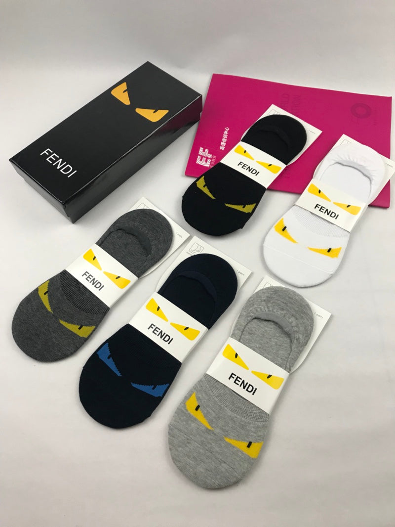 Fendi Bold Character-Style Graphic Details Crew Socks