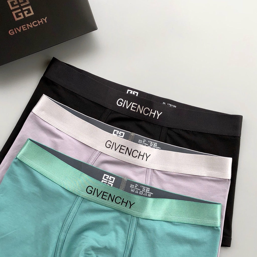 Givenchy Visible Branded Waistband Or Emblem Details Men's Boxer Briefs - 3-Piece Box