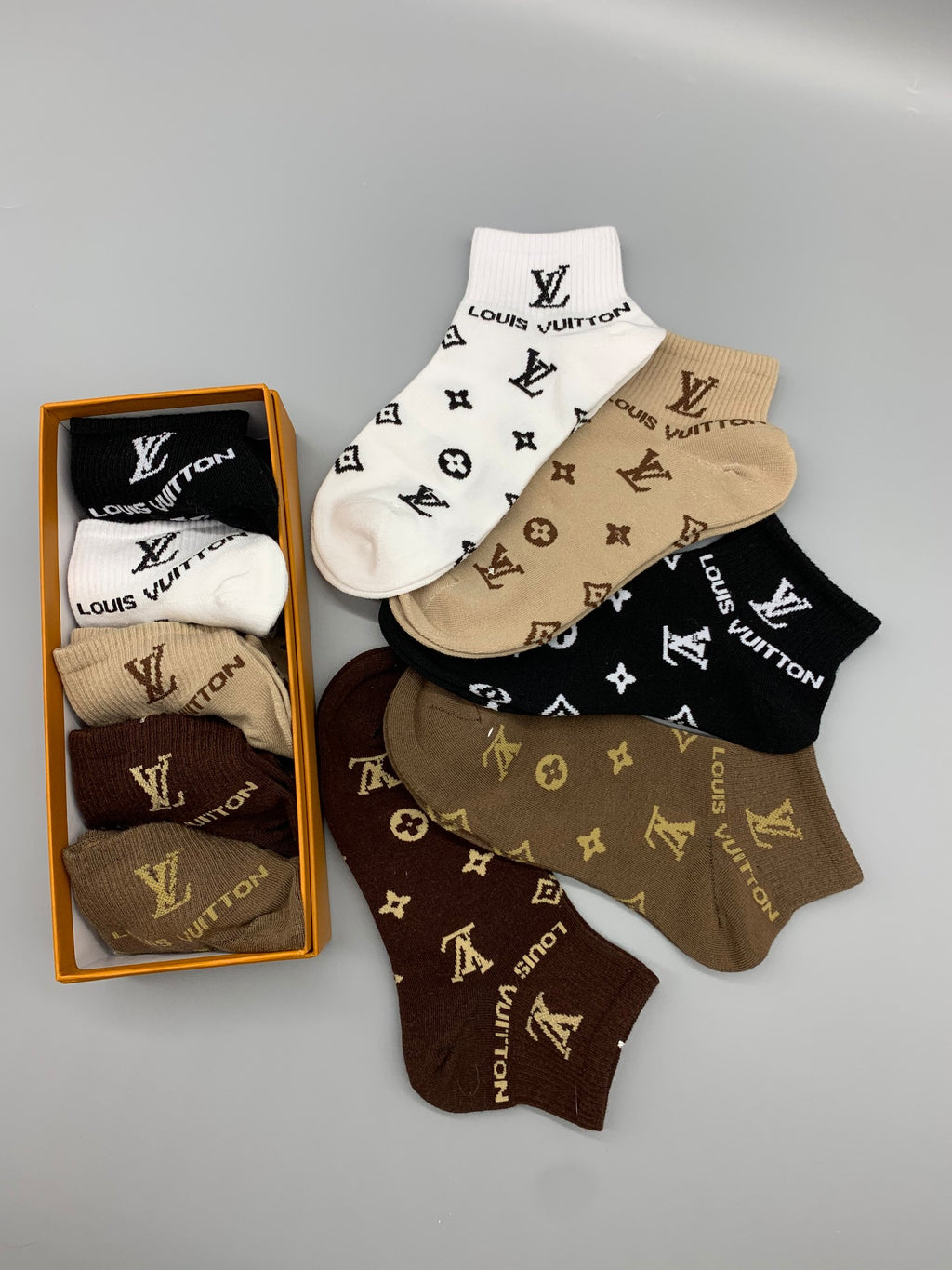 Louis Vuitton All-Over Initial Motifs Ankle Socks - 5-Pair Set