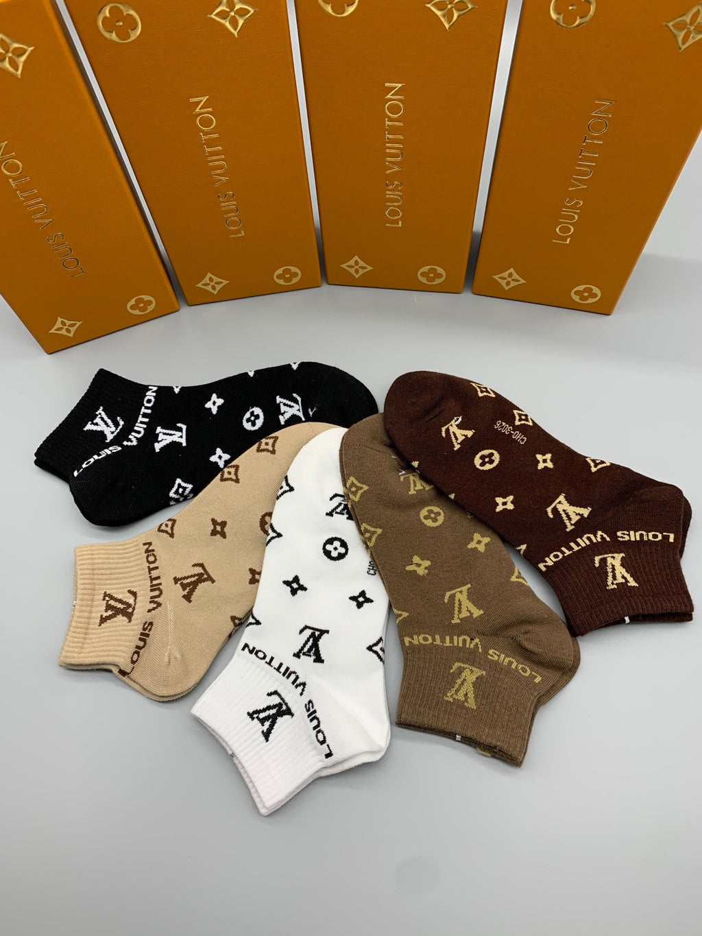 Louis Vuitton All-Over Initial Motifs Ankle Socks - 5-Pair Set