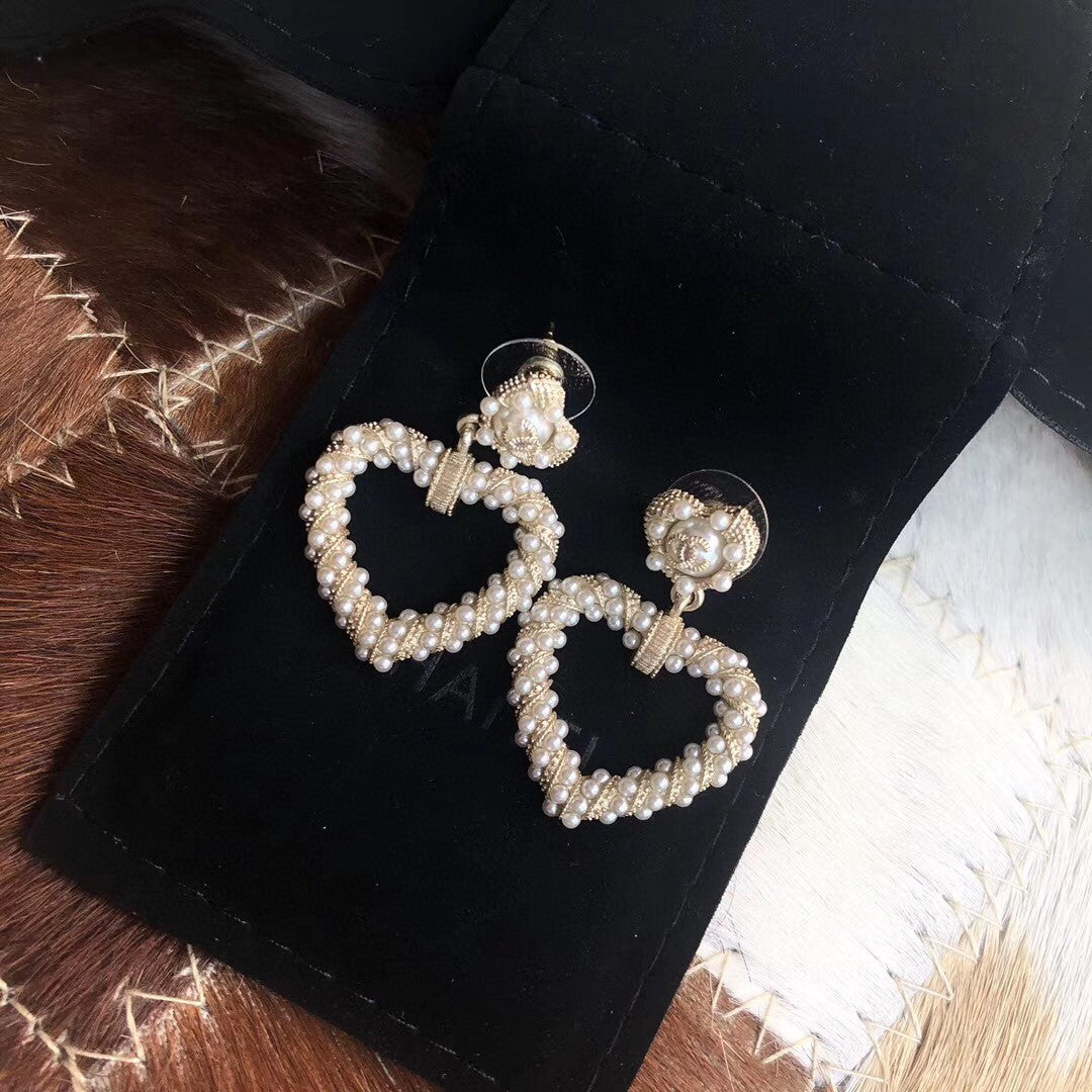 Letter Pearl-Detail Stud Earrings – Pearl Detail – Design 002 detail view