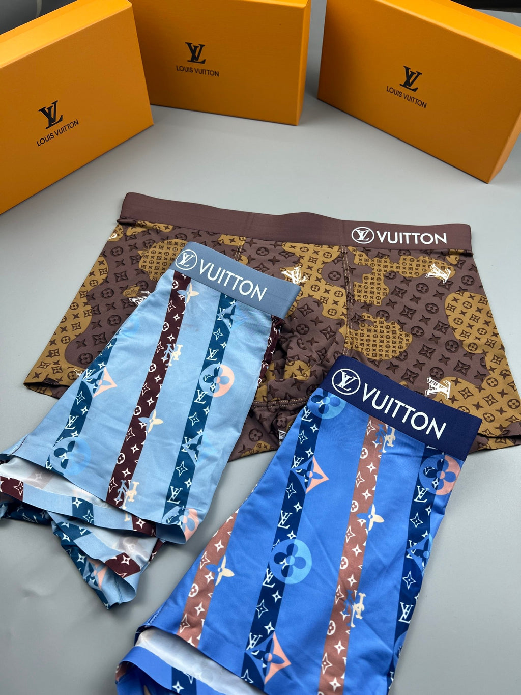 Louis Vuitton Visible Colour, Waistband And Emblem Details Men's Boxer Briefs - 3-Piece Box