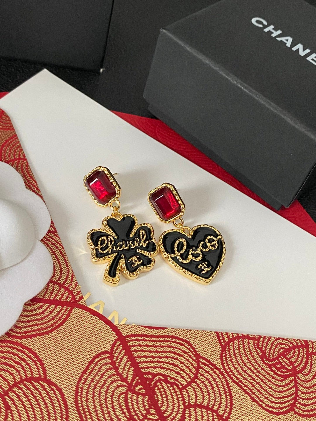 Double-C Emblem Stud Earrings in Polished Metal-Tone – Design 404 main product view