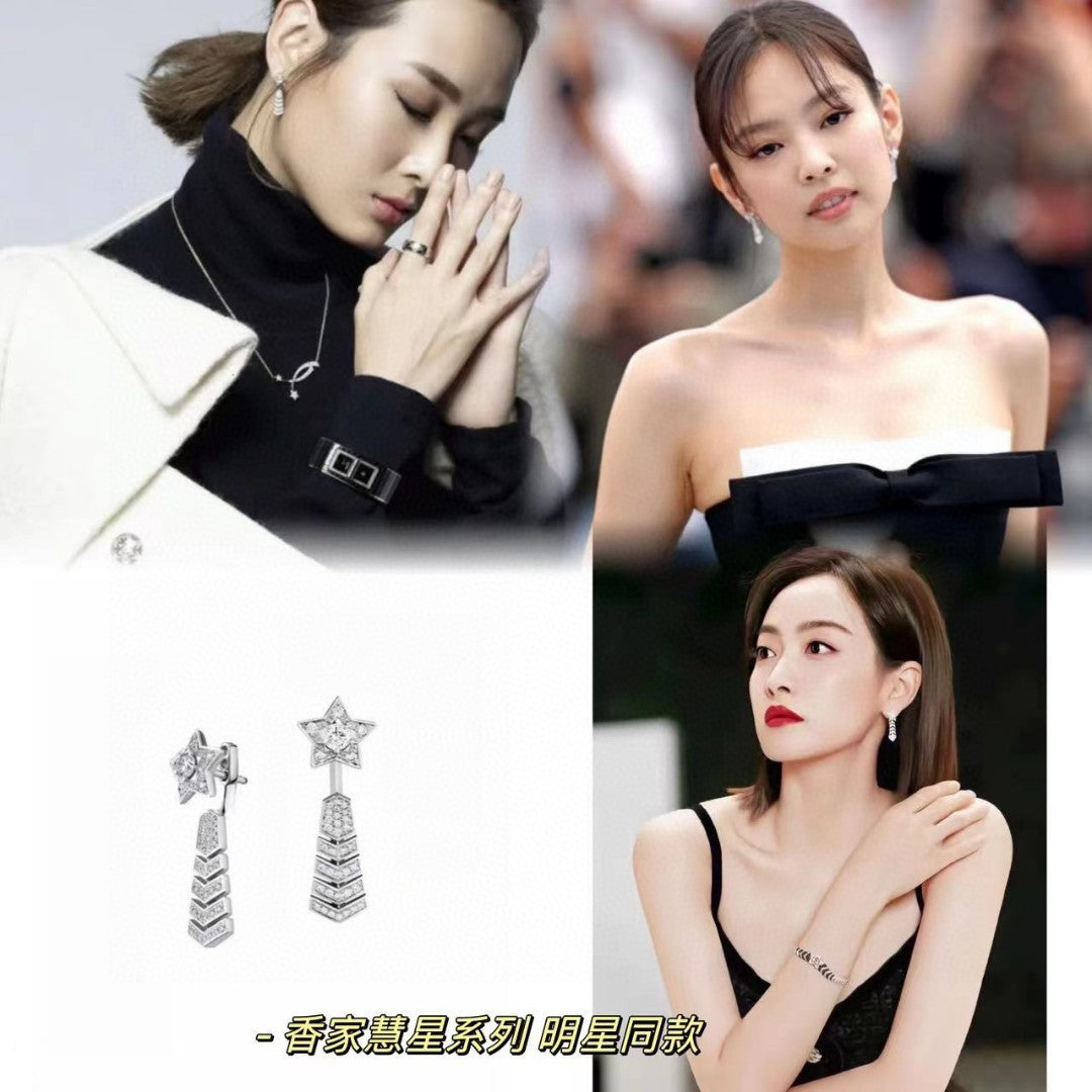 Double-C Emblem Stud Earrings in Polished Metal-Tone – Design 405 main product view