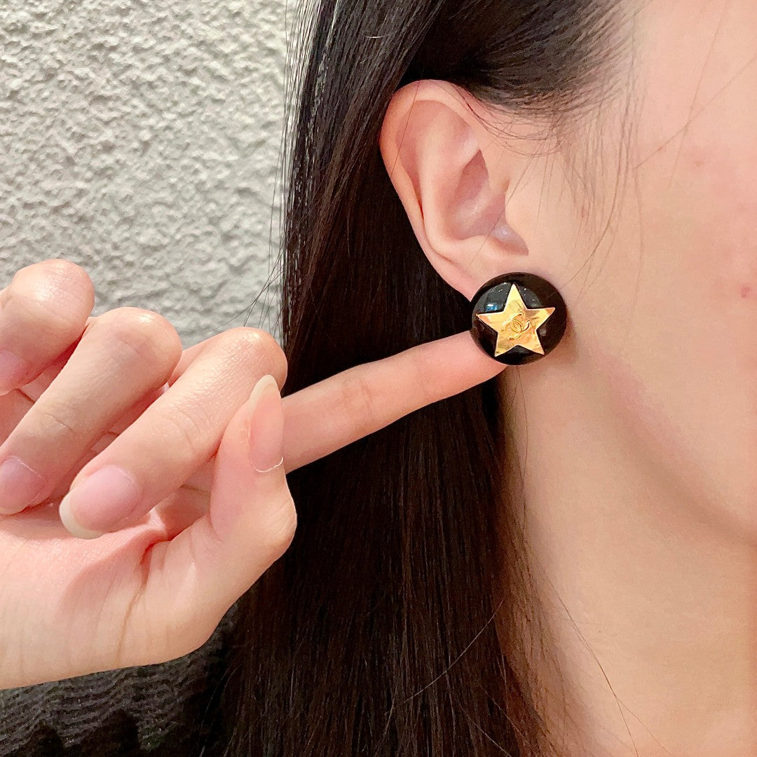 Double-C Emblem Stud Earrings in Polished Metal-Tone – Design 390 front product view