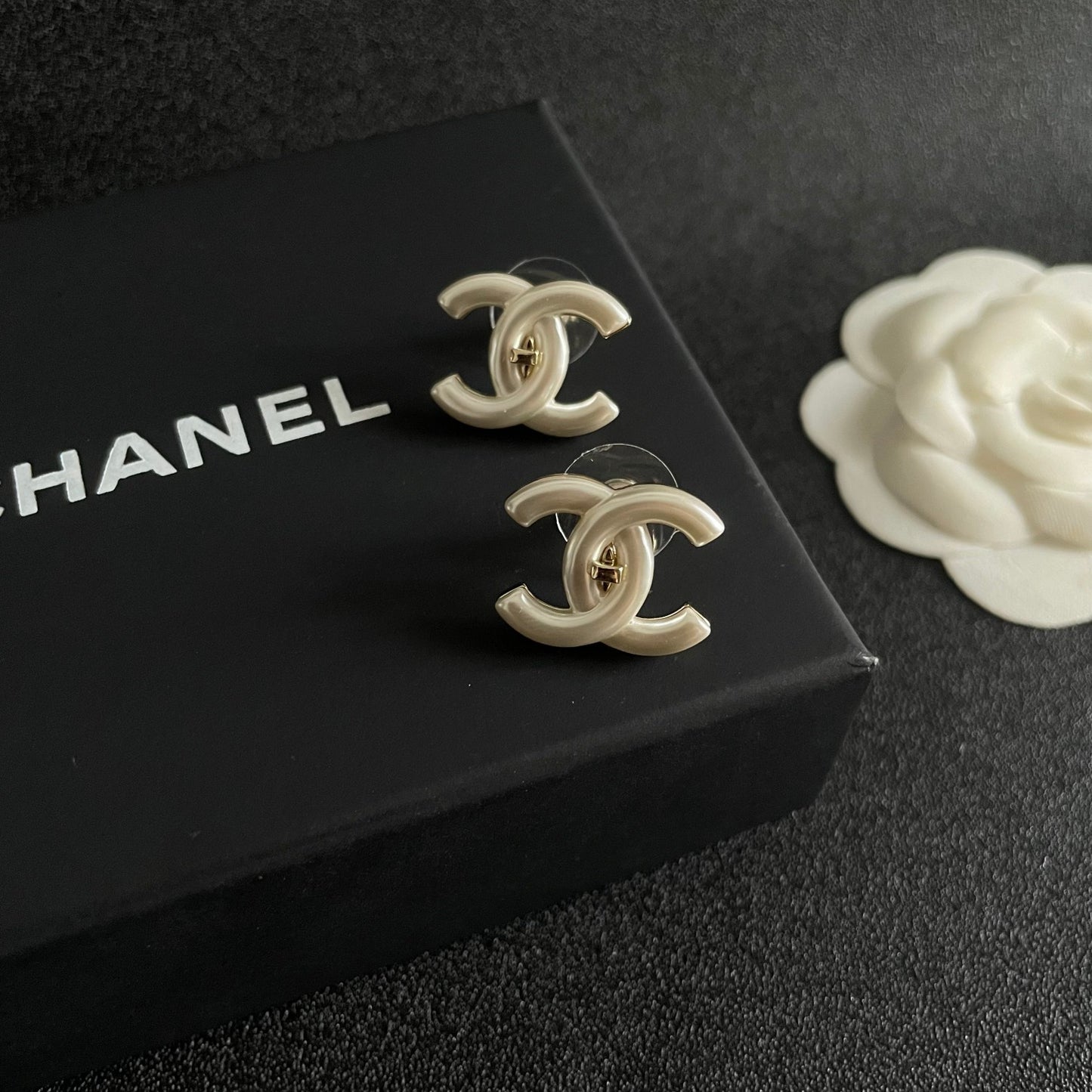 Double-C Emblem Stud Earrings in Polished Metal-Tone – Design 379 side detail