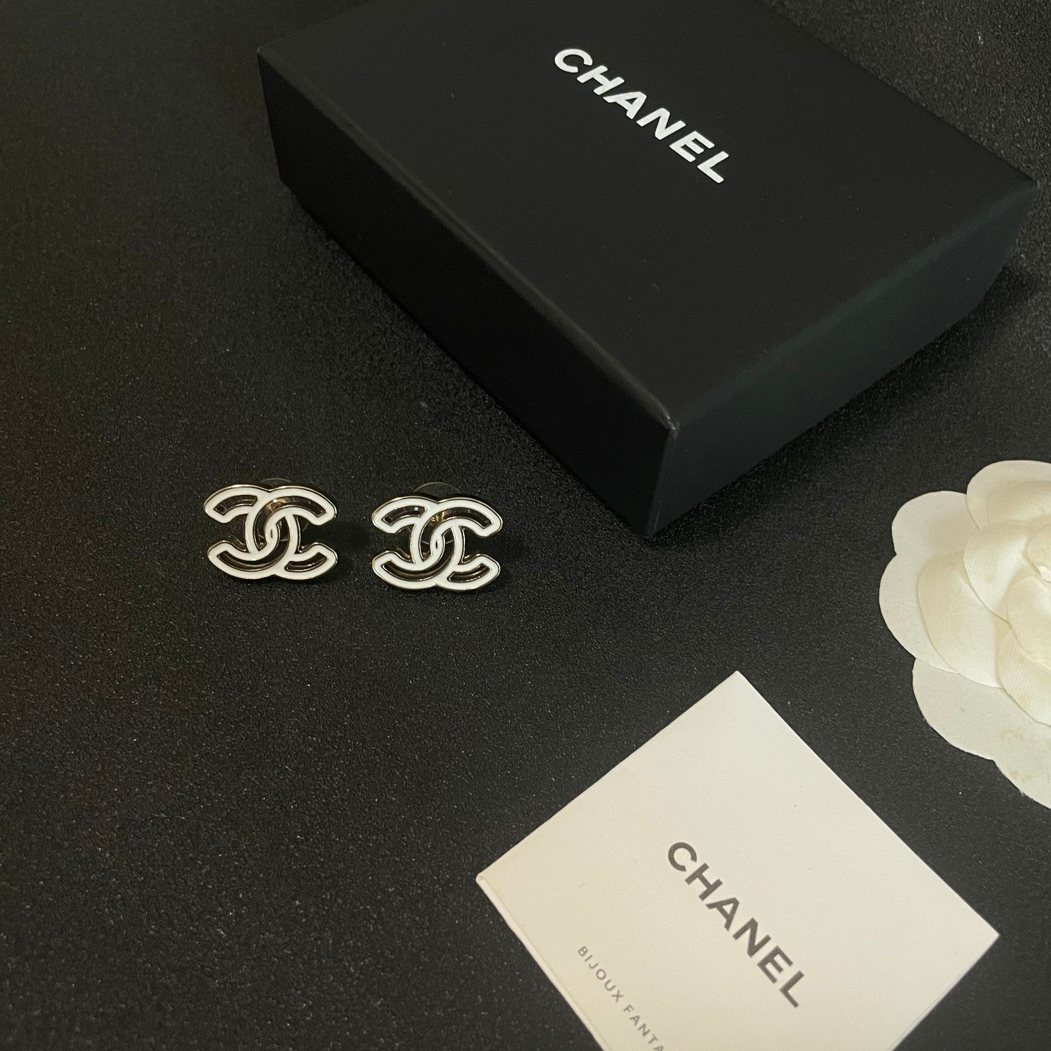 Double-C Emblem Stud Earrings in Polished Metal-Tone – Design 377 close-up detail