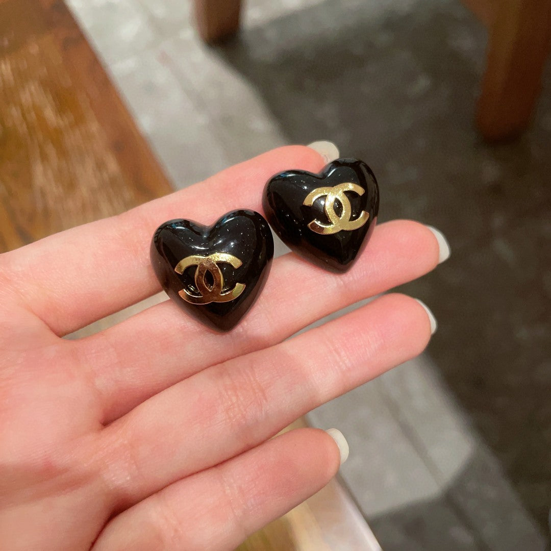 Double-C Emblem Stud Earrings in Polished Metal-Tone – Heart Detail – Design 014 side detail