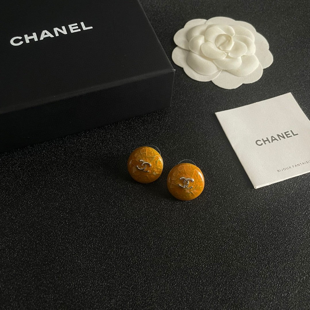 Double-C Emblem Stud Earrings in Polished Metal-Tone – Design 362 styled product view