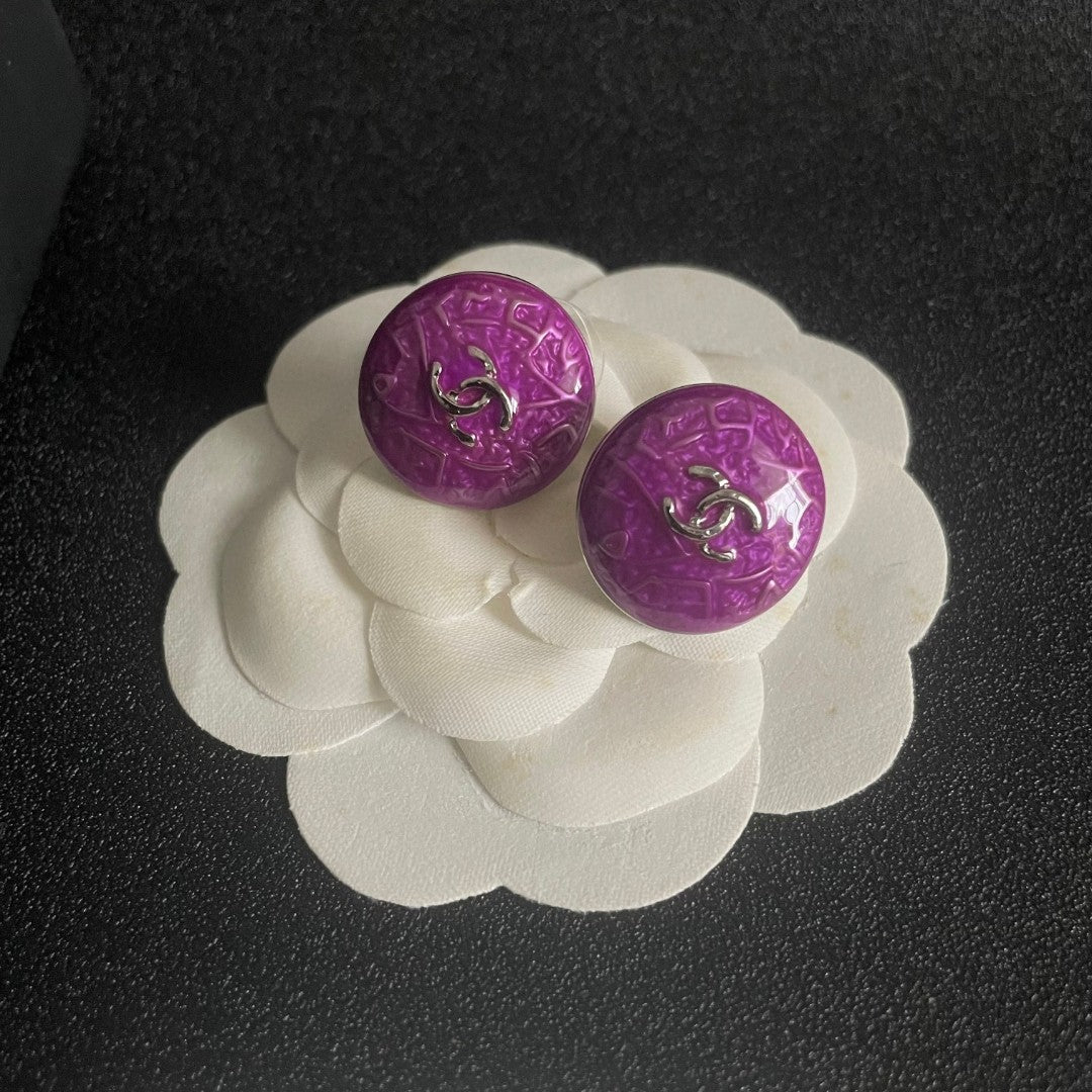 Double-C Emblem Stud Earrings in Polished Metal-Tone – Design 361 front product view