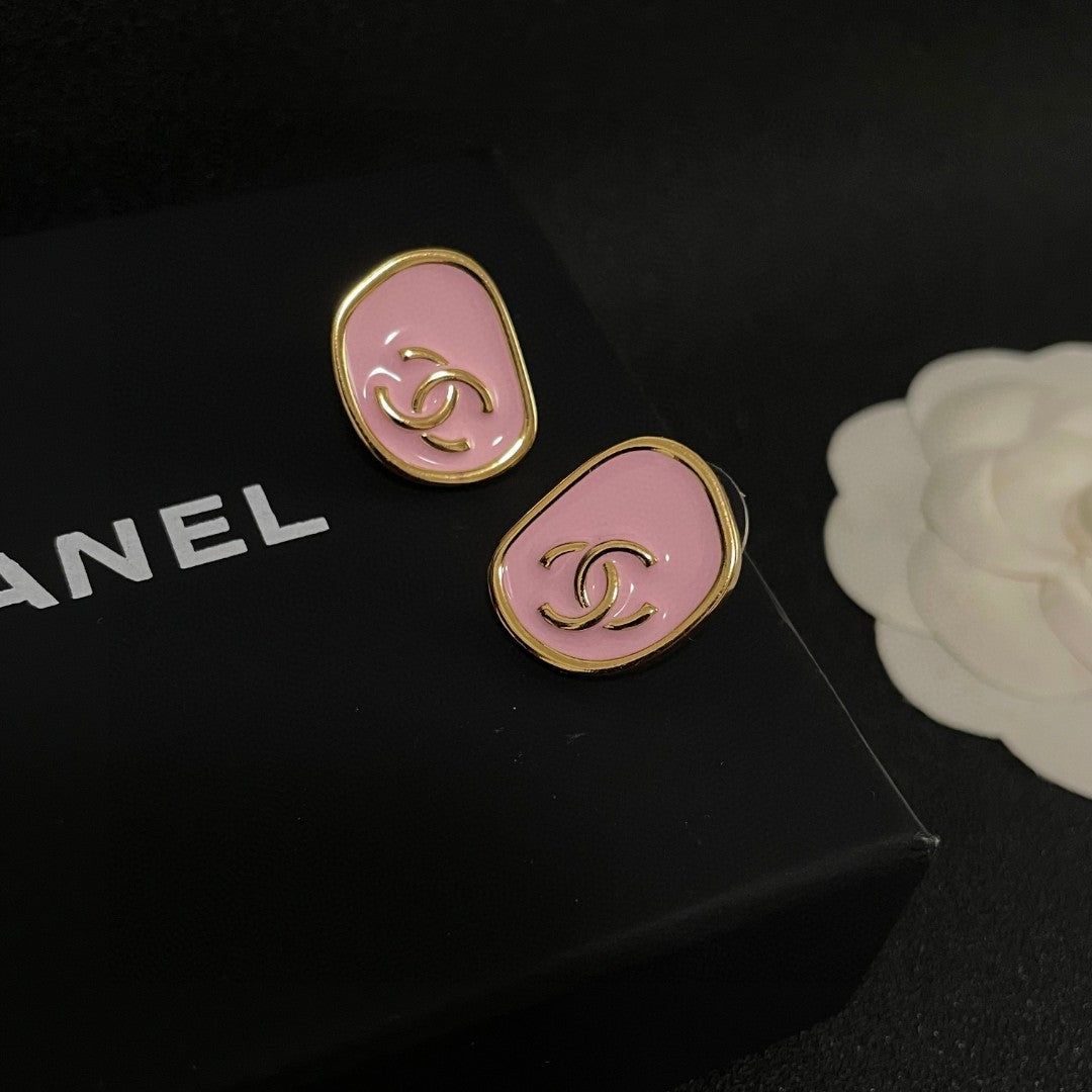 Double-C Emblem Stud Earrings in Polished Metal-Tone – Design 360 detail view