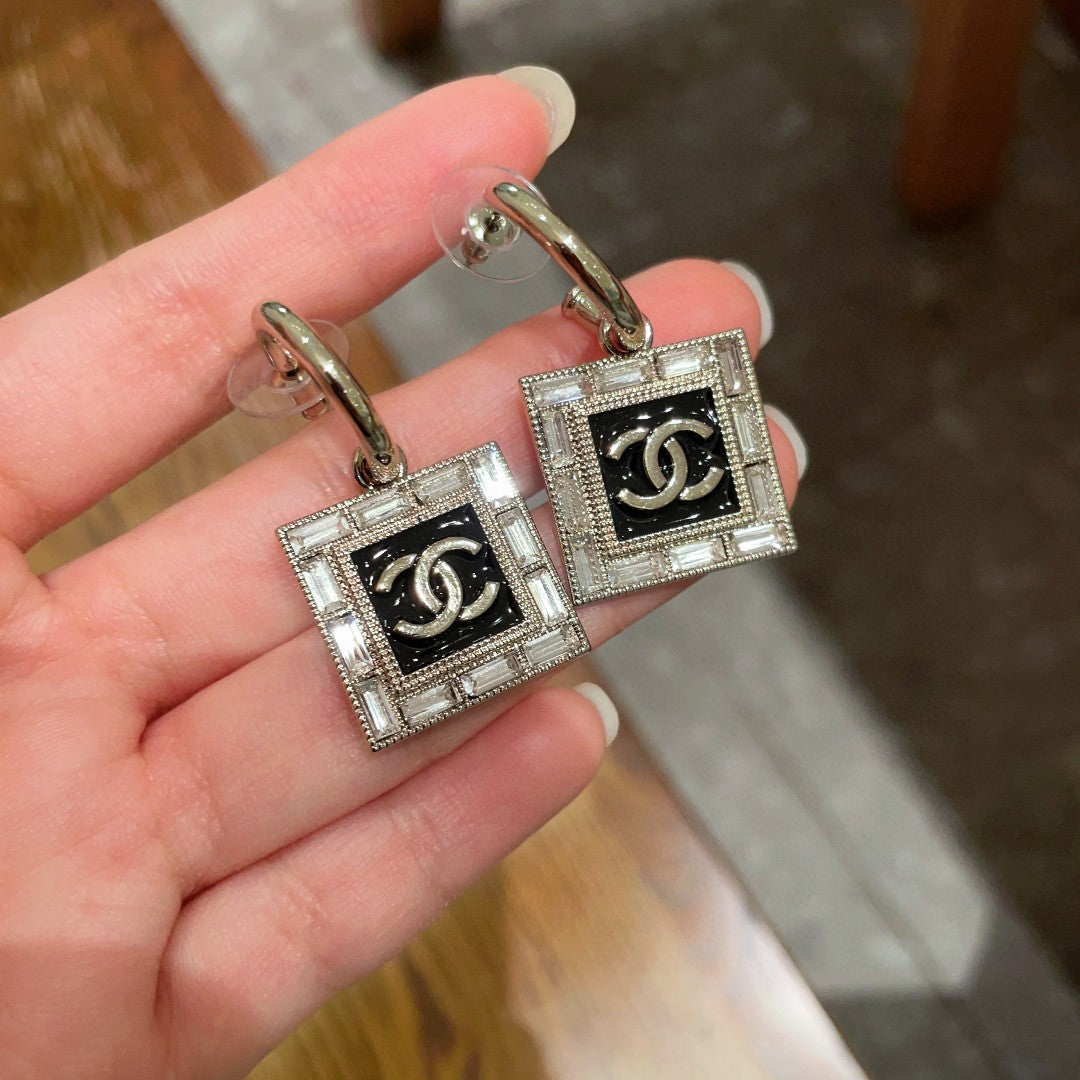 Double-C Emblem Statement Earrings in Polished Metal-Tone – Design 047 side detail