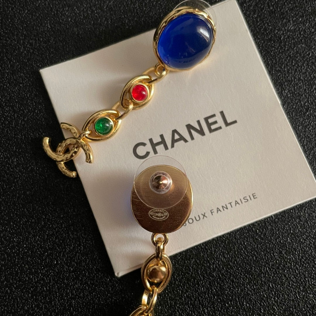Double-C Emblem Statement Earrings in Polished Metal-Tone – Design 046 main product view