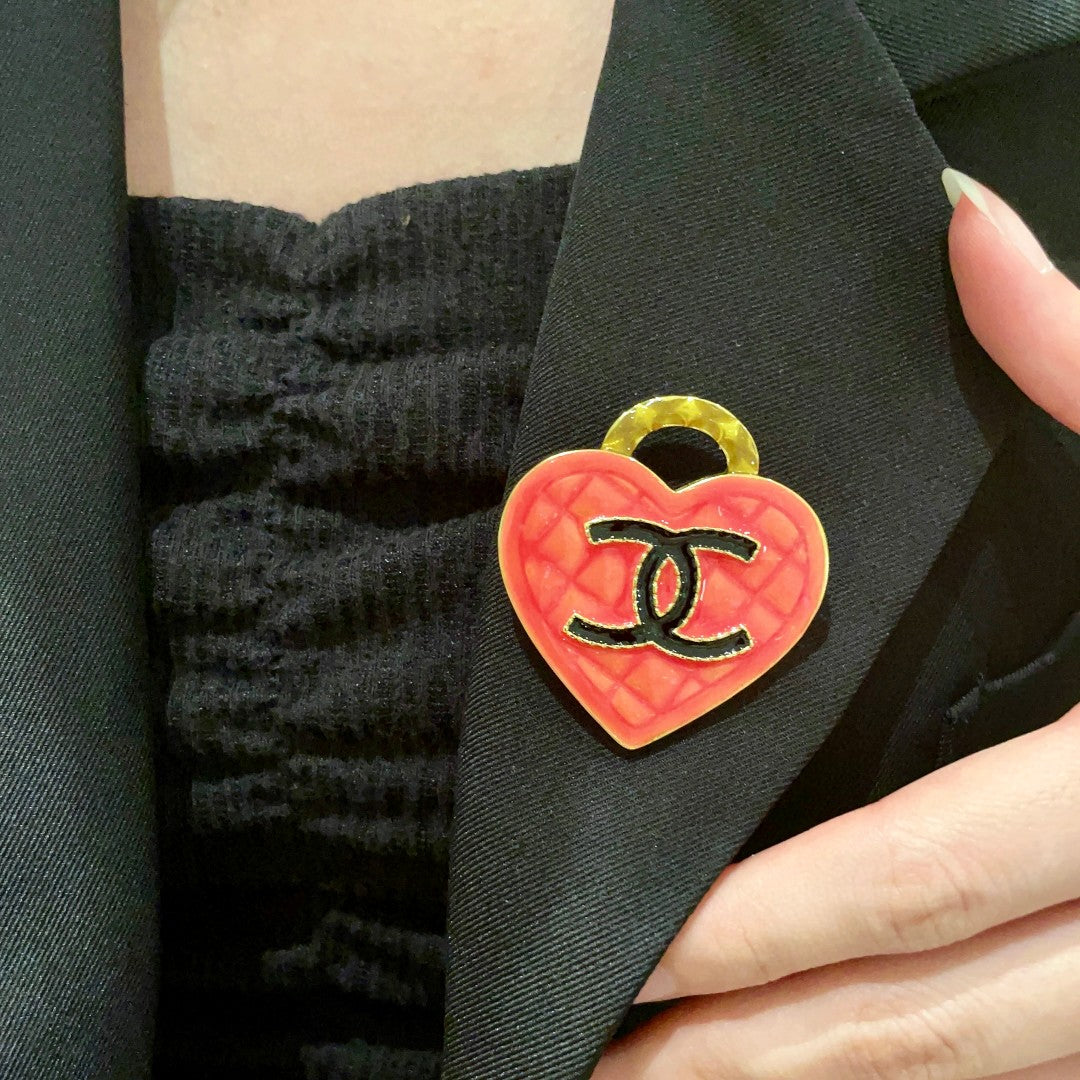 Double-C Emblem Brooch in Polished Metal-Tone – Heart Detail – Design 002 main product view