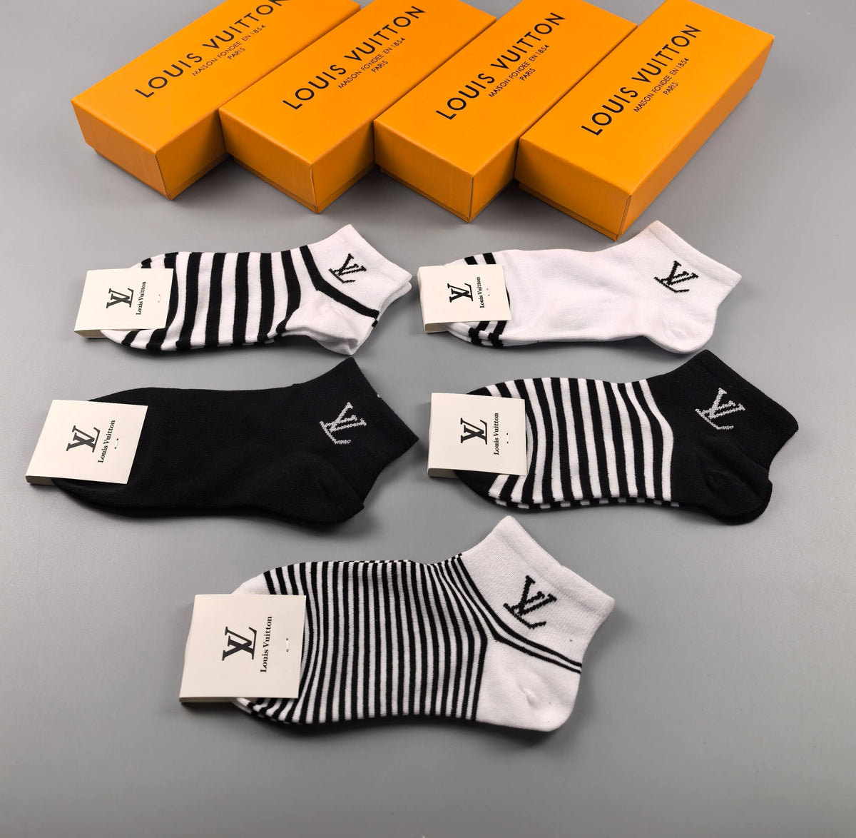 Louis Vuitton Short Socks - 5-Pair Pack