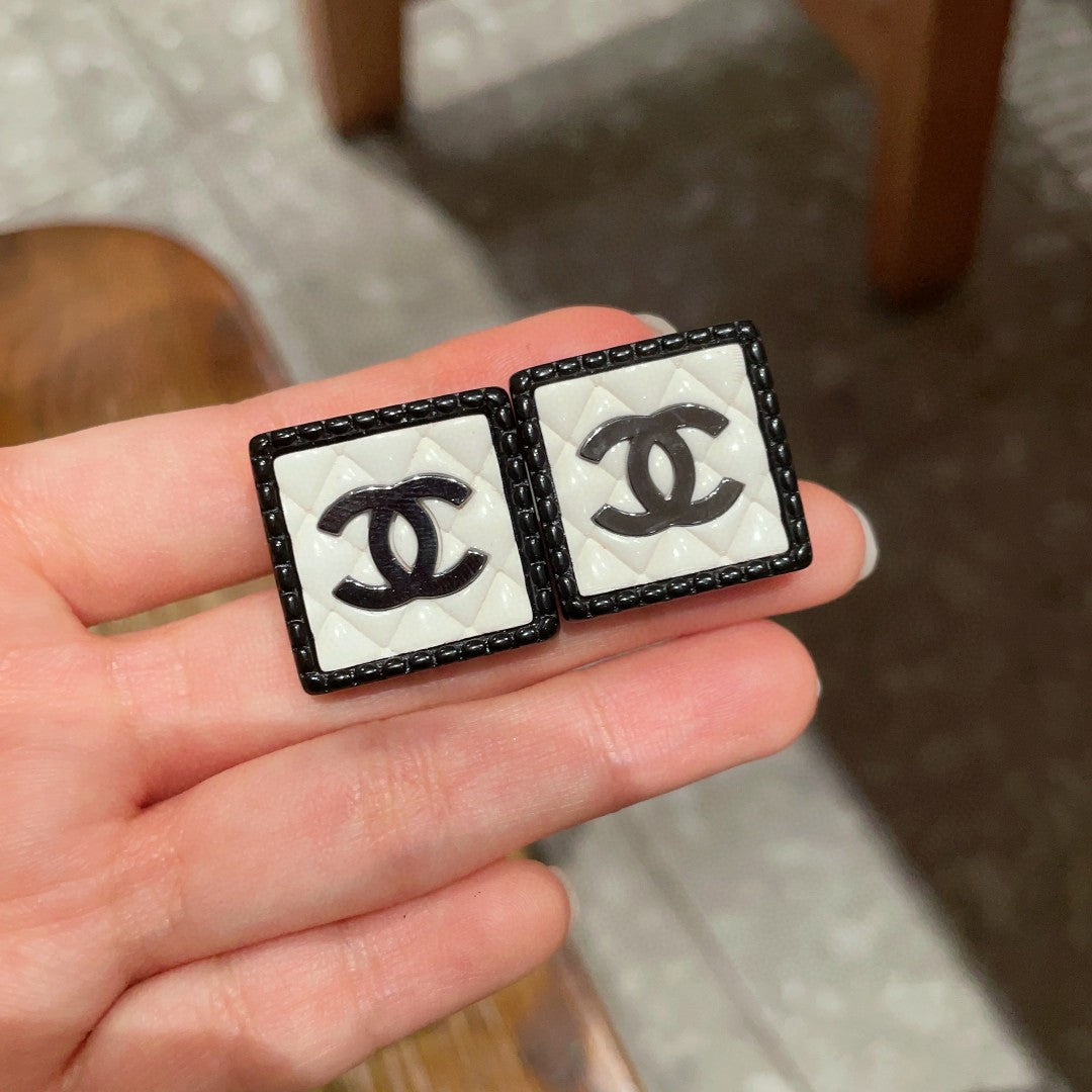 Double-C Emblem Stud Earrings in Polished Metal-Tone – Design 228 side detail