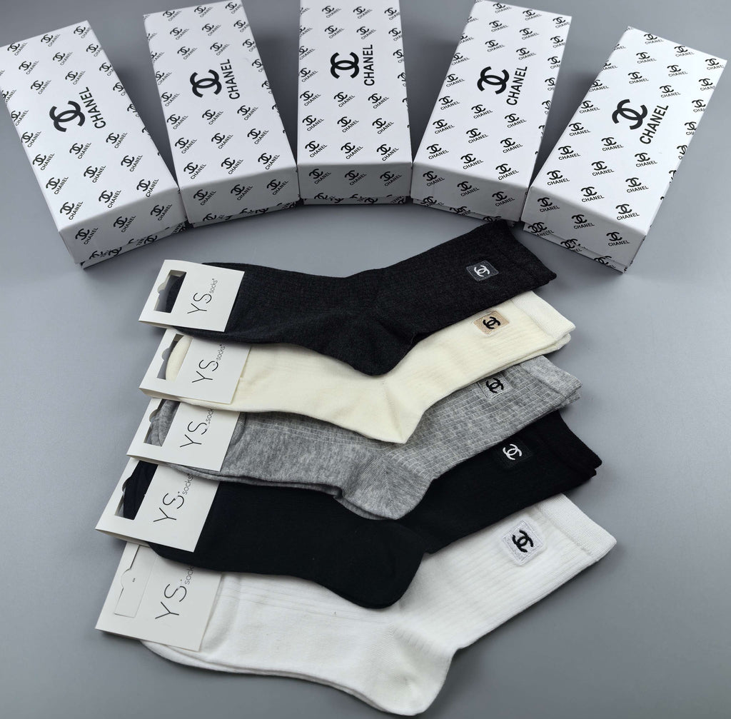 Chanel Neutral Ankle Ankle Socks 5-Pair Box Collection Essentials