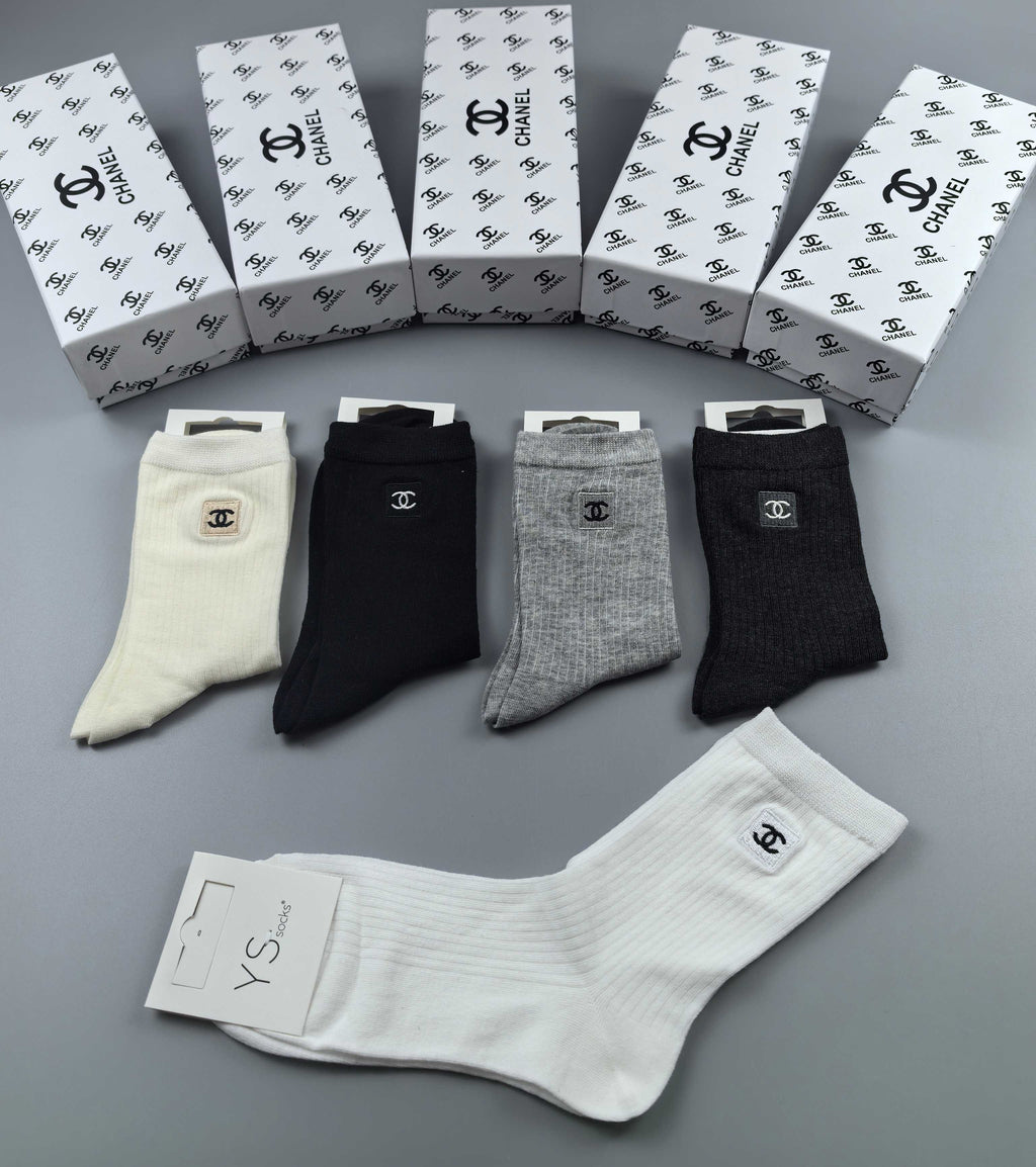 Chanel Neutral Ankle Ankle Socks 5-Pair Box Collection Essentials