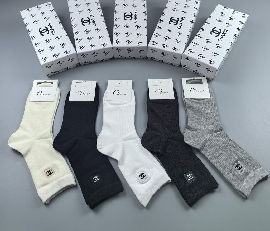 Chanel Neutral Ankle Ankle Socks 5-Pair Box Collection Essentials