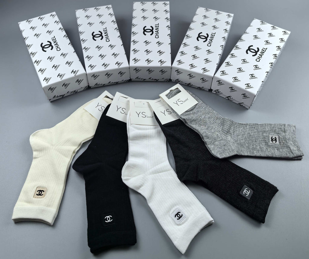 Chanel Neutral Ankle Ankle Socks 5-Pair Box Collection Essentials
