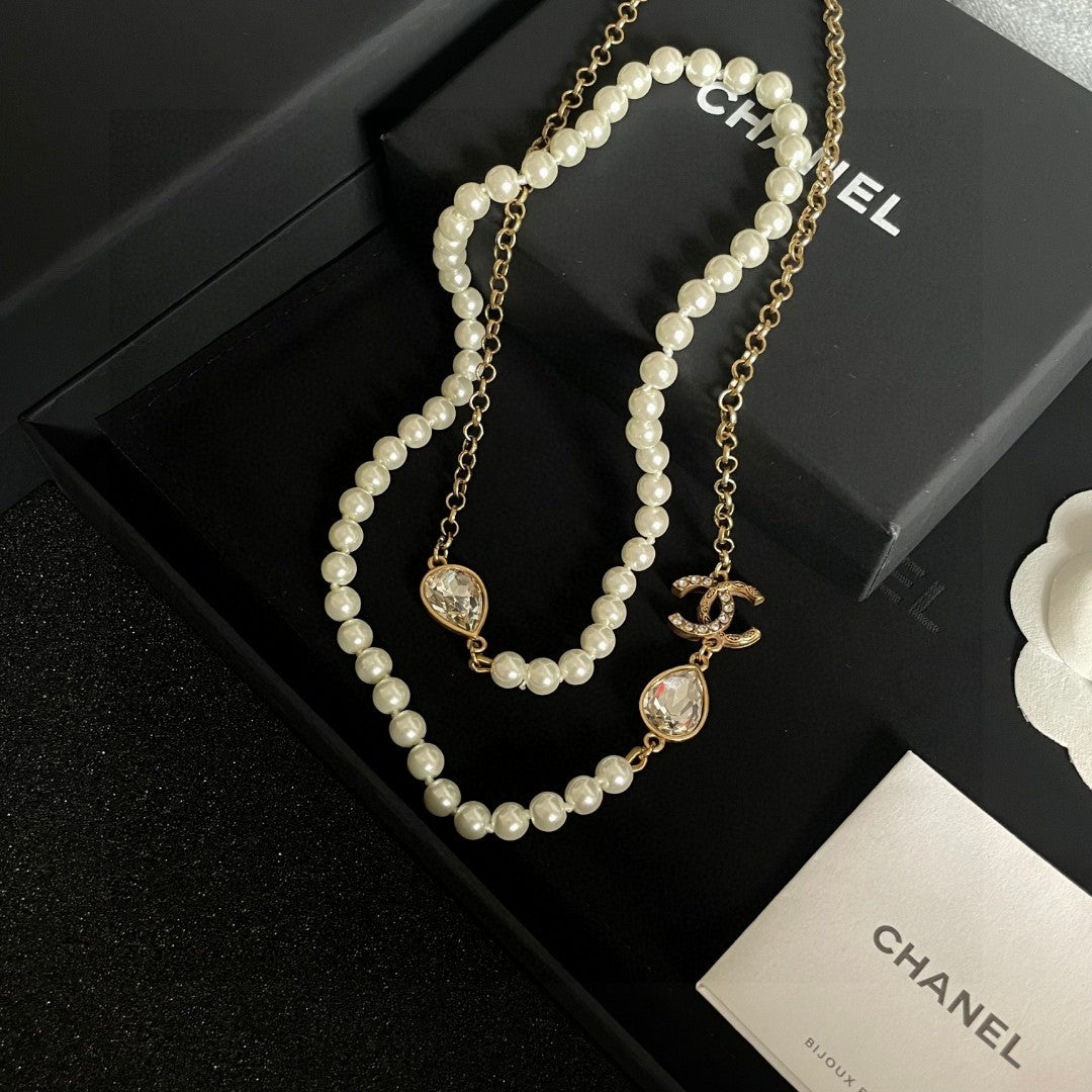 Double-C Emblem Pearl-Detail Pendant Necklace – Pearl Detail – Design 060 close-up detail
