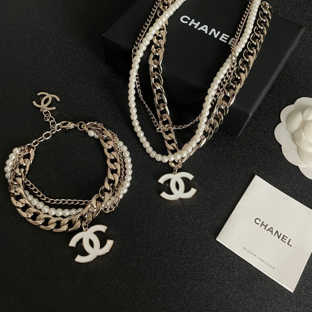 Double-C Emblem Pendant Necklace in Polished Metal-Tone – Design 033 close-up detail