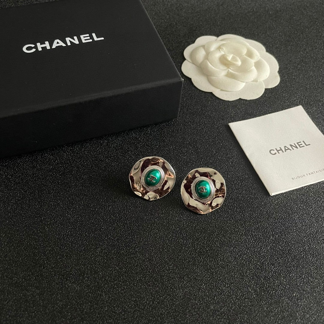Double-C Emblem Stud Earrings in Polished Metal-Tone – Design 239 styled product view