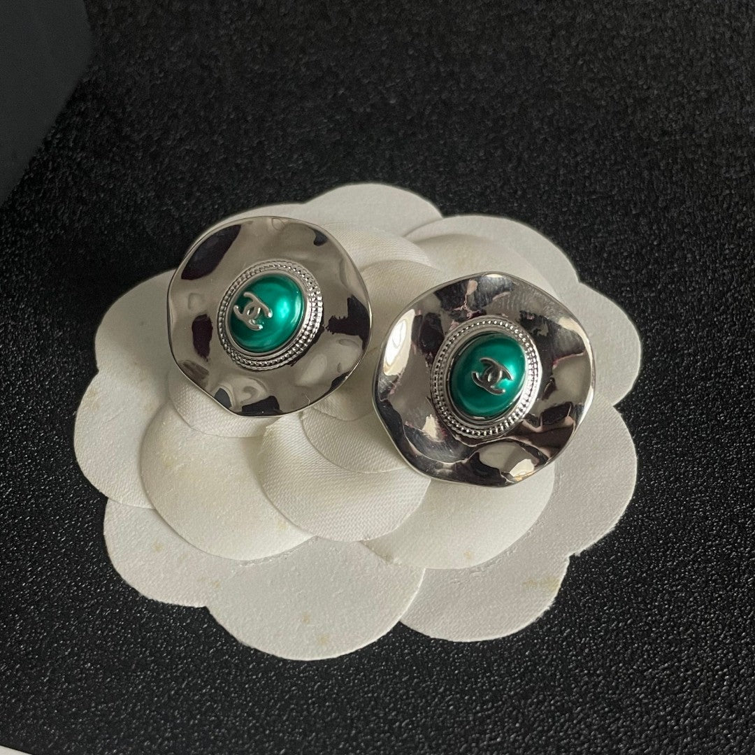 Double-C Emblem Stud Earrings in Polished Metal-Tone – Design 239 front product view