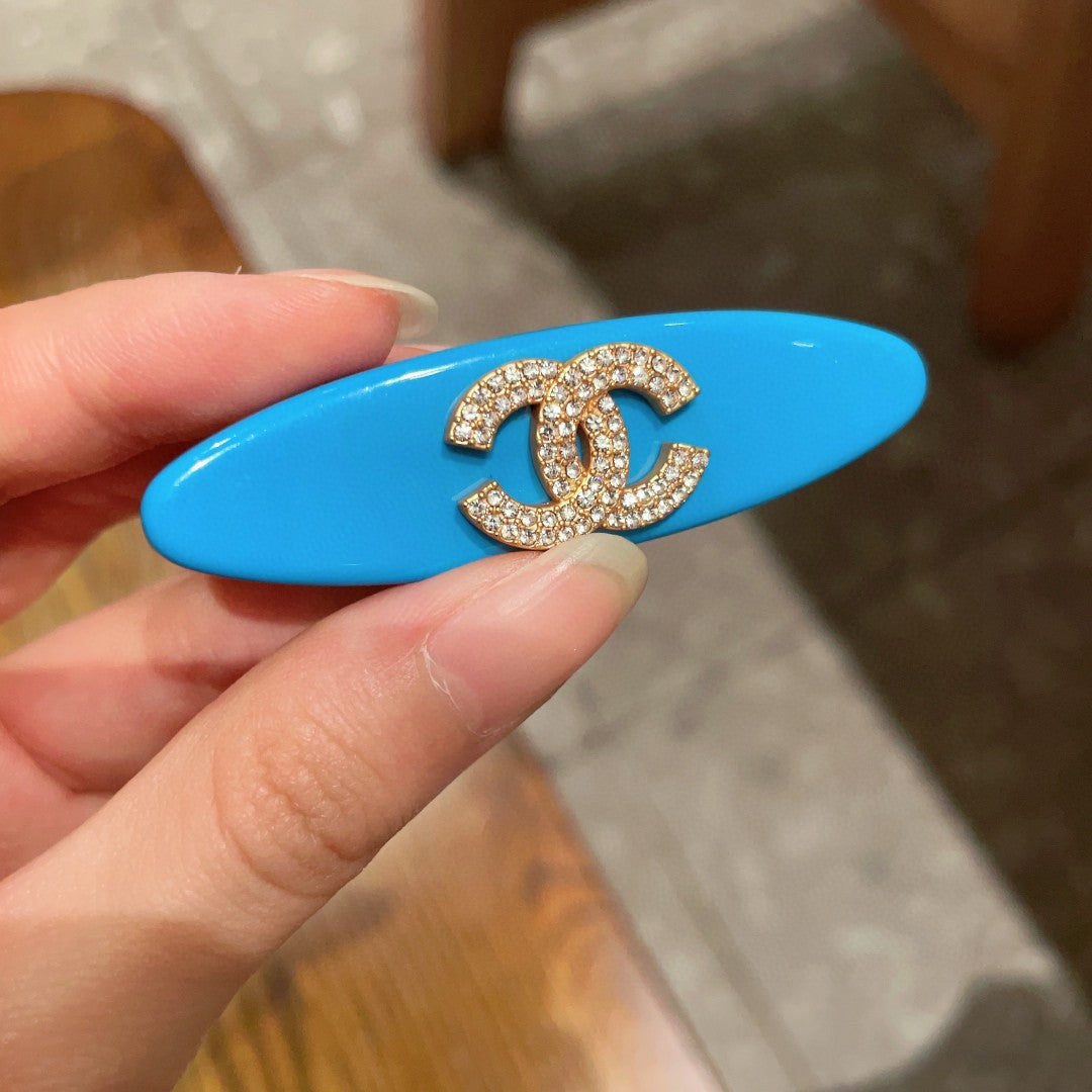 Double-C Emblem Hair Clip – Design 015 side detail