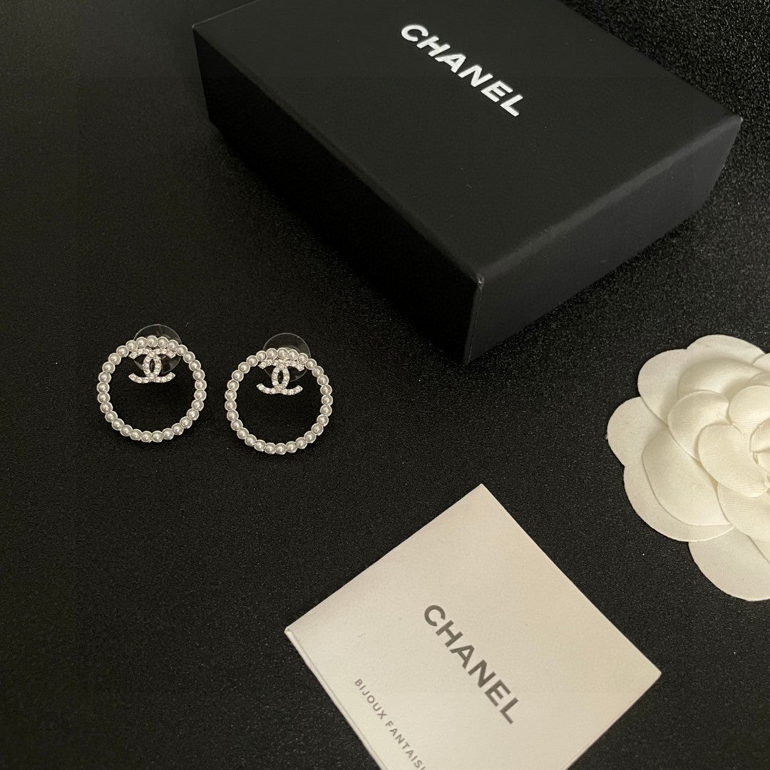Double-C Emblem Crystal-Accent Stud Earrings – Design 027 close-up detail